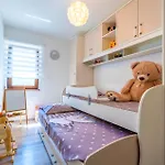 Three-bedroom In Svetvinčenat