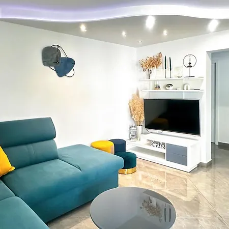 Daire Three-bedroom In Svetvinčenat